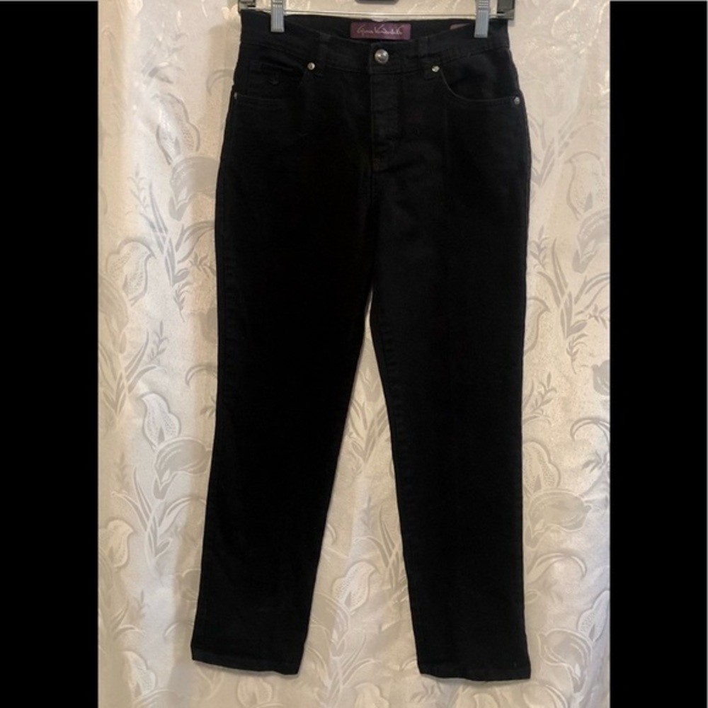 Gloria Vanderbilt Amanda Black Jeans Size 4 Short
